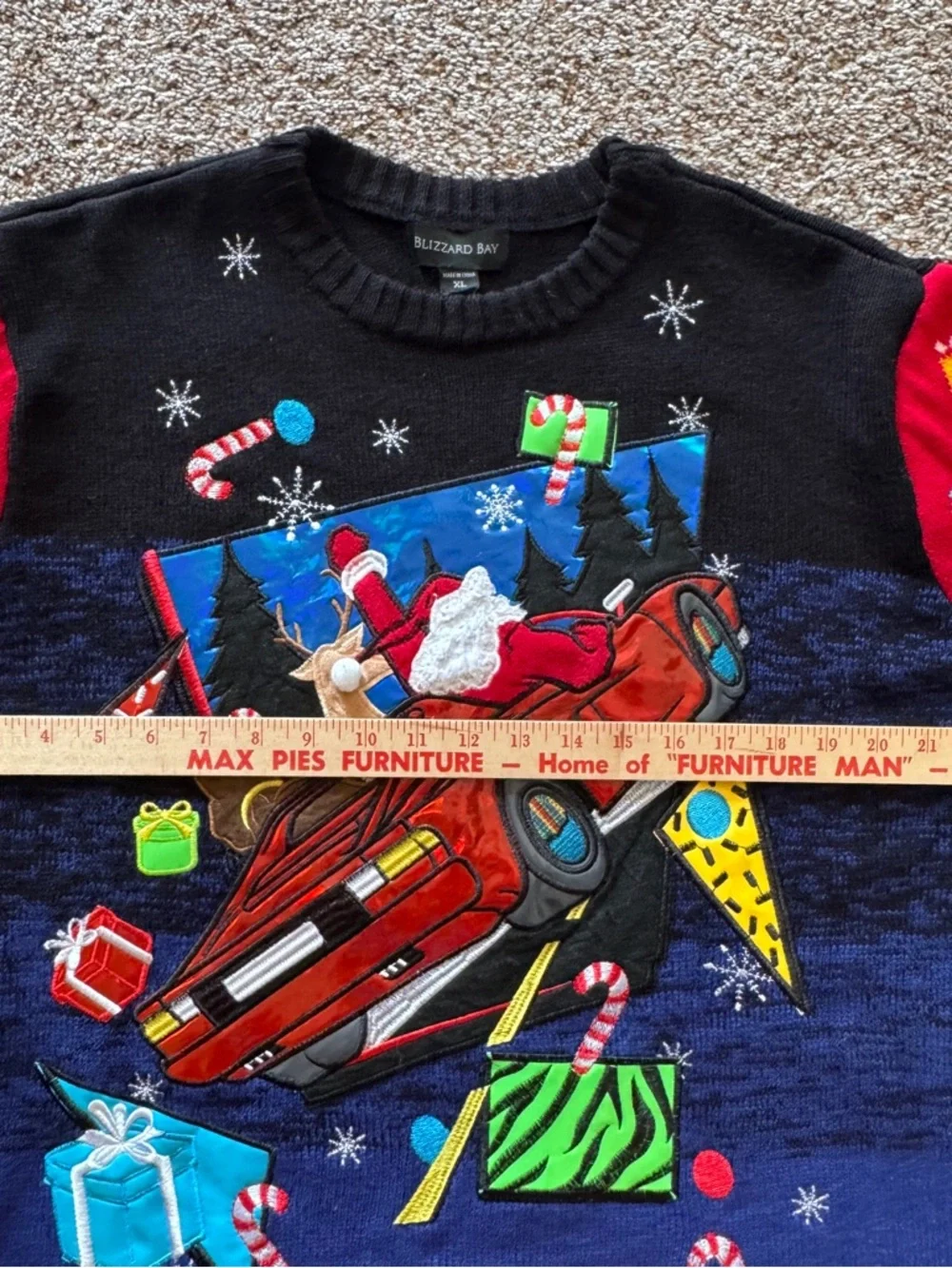 Blizzard Bay Ugly Christmas Sweater XL Santa Reindeer Car 3D Applique